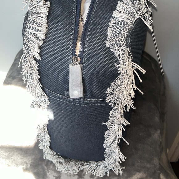 Sale 🫣🫣🫣♥️♥️♥️  NWT  Jean Karl Larger field - Picture 4 of 5